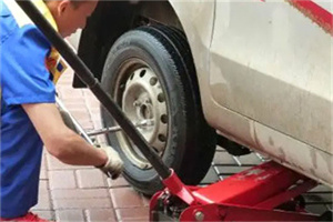 乌鲁木齐附近拖车24小时服务热线电话